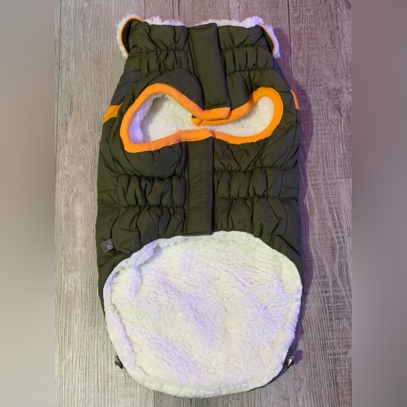 GF Pet Alpine Puffer Dark Khaki - Picture 6 of 8